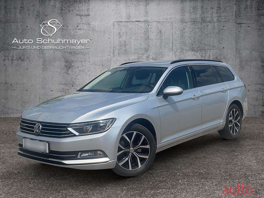 2019' Volkswagen Passat photo #1