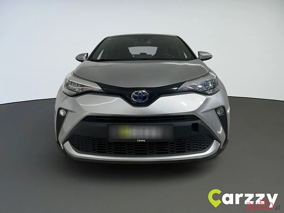 2022' Toyota C-HR photo #2