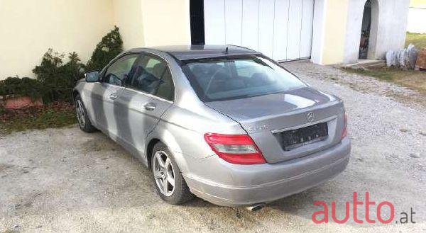 2007' Mercedes-Benz C-Klasse photo #2