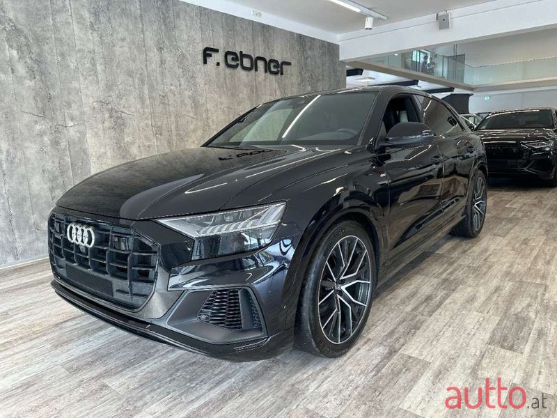 2019' Audi Q8 photo #1