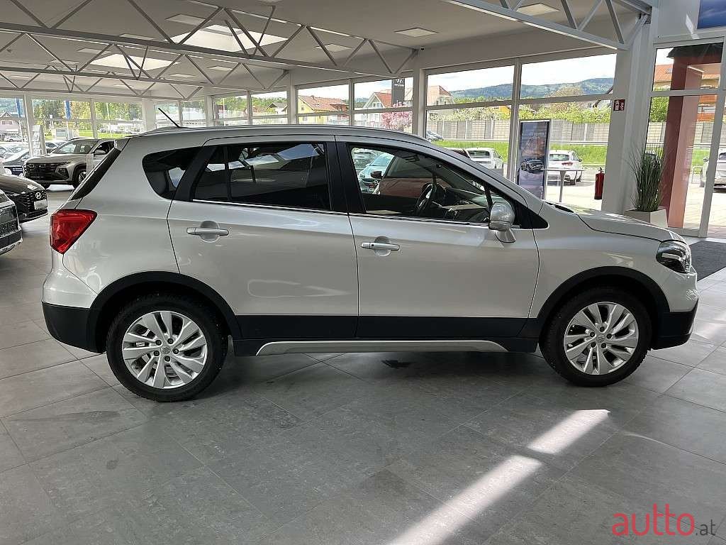 2020' Suzuki SX4 S-Cross photo #5