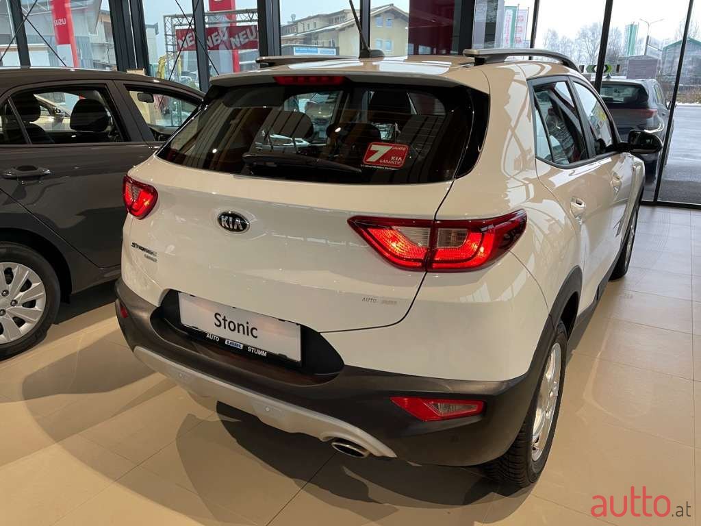 2017' Kia Stonic photo #4