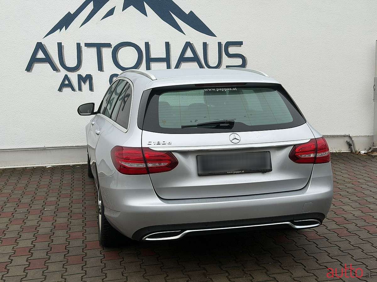 2016' Mercedes-Benz C-Klasse photo #4