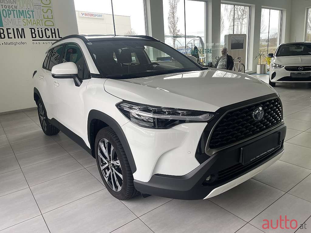 2023' Toyota Corolla Cross photo #1