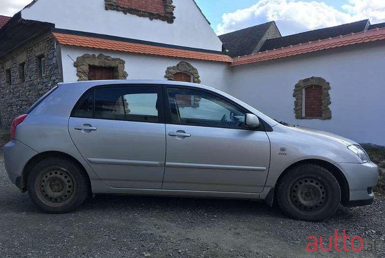 2003' Toyota Corolla photo #1