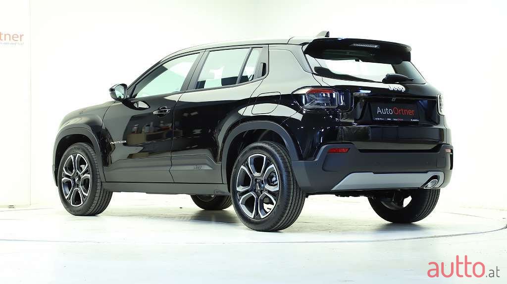 2023' Jeep Avenger photo #5