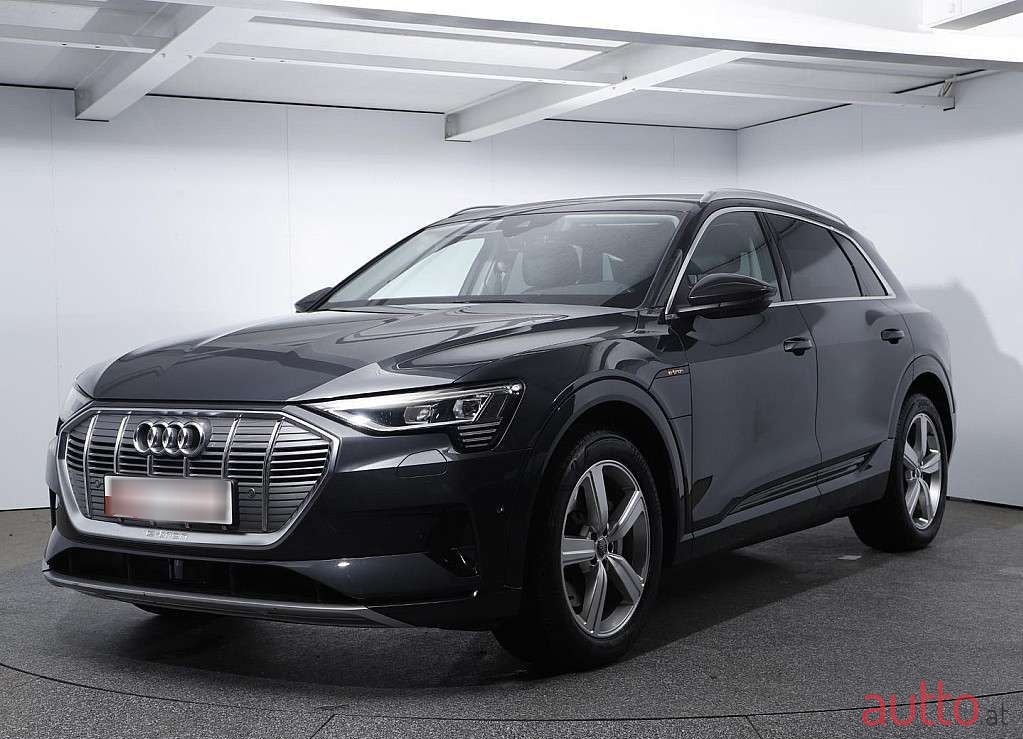 2020' Audi e-tron photo #1
