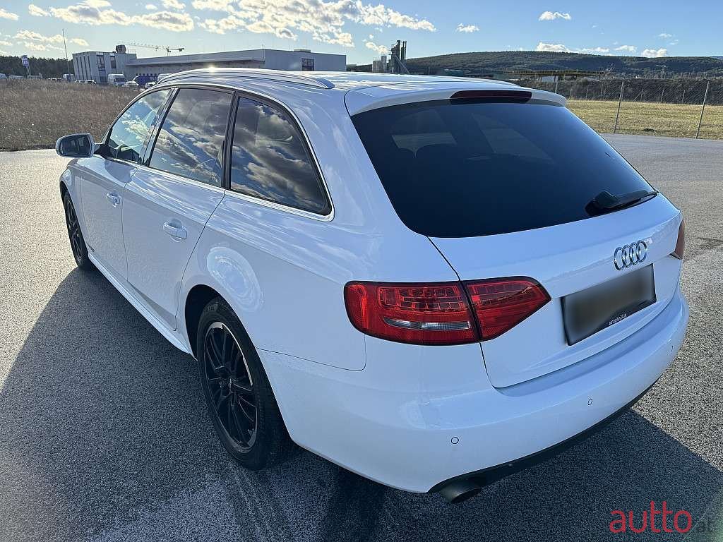 2010' Audi A4 photo #5