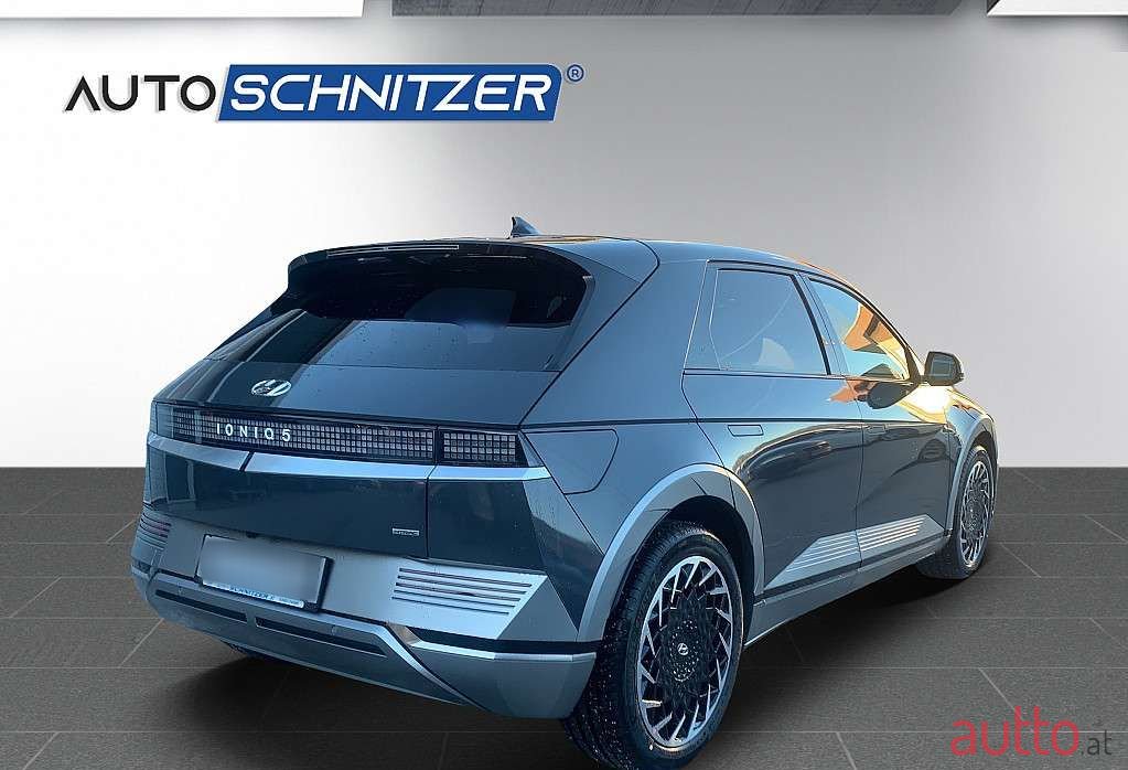 2023' Hyundai Ioniq 5 photo #5