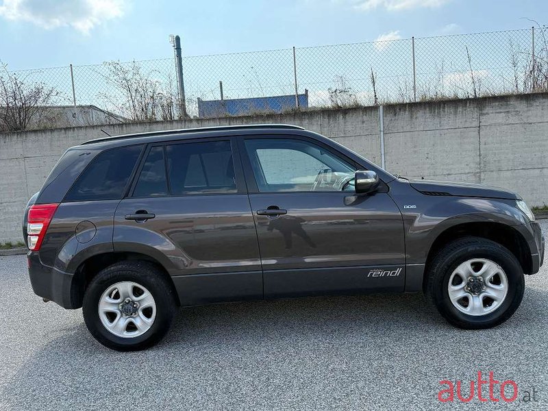2009' Suzuki Vitara photo #4