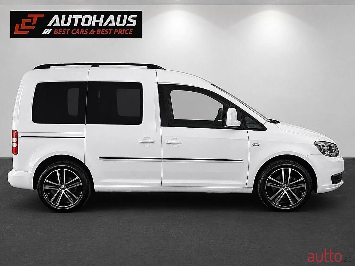 2015' Volkswagen Caddy photo #5