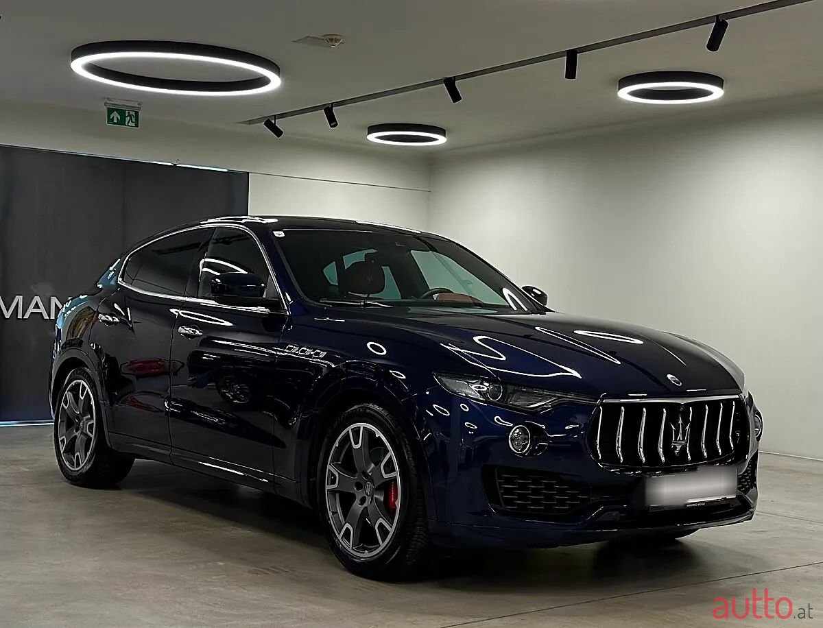 2016' Maserati Levante photo #3