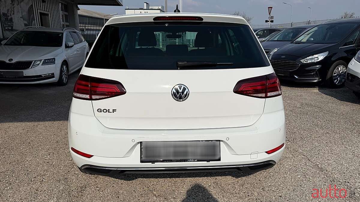2020' Volkswagen Golf photo #6