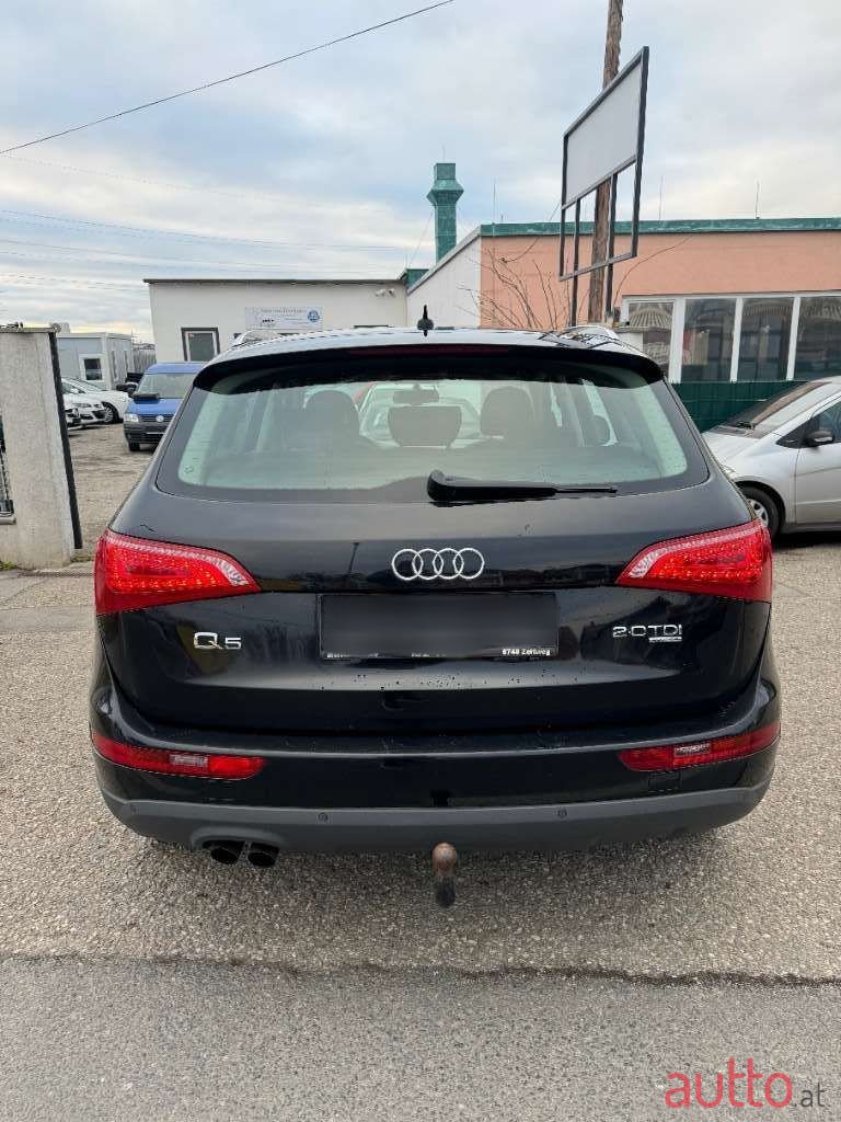 2010' Audi Q5 photo #4