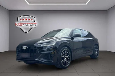 2019' Audi Q8