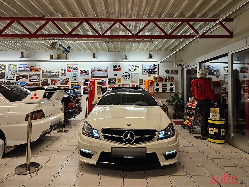 2012' Mercedes-Benz C-Klasse photo #5