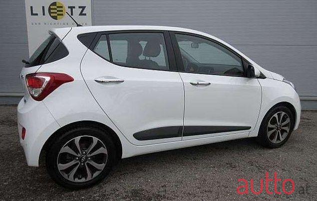 2015' Hyundai i10 photo #1