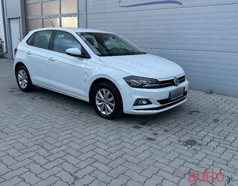 2019' Volkswagen Polo photo #1