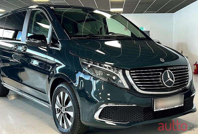 2023' Mercedes-Benz EQV photo #1