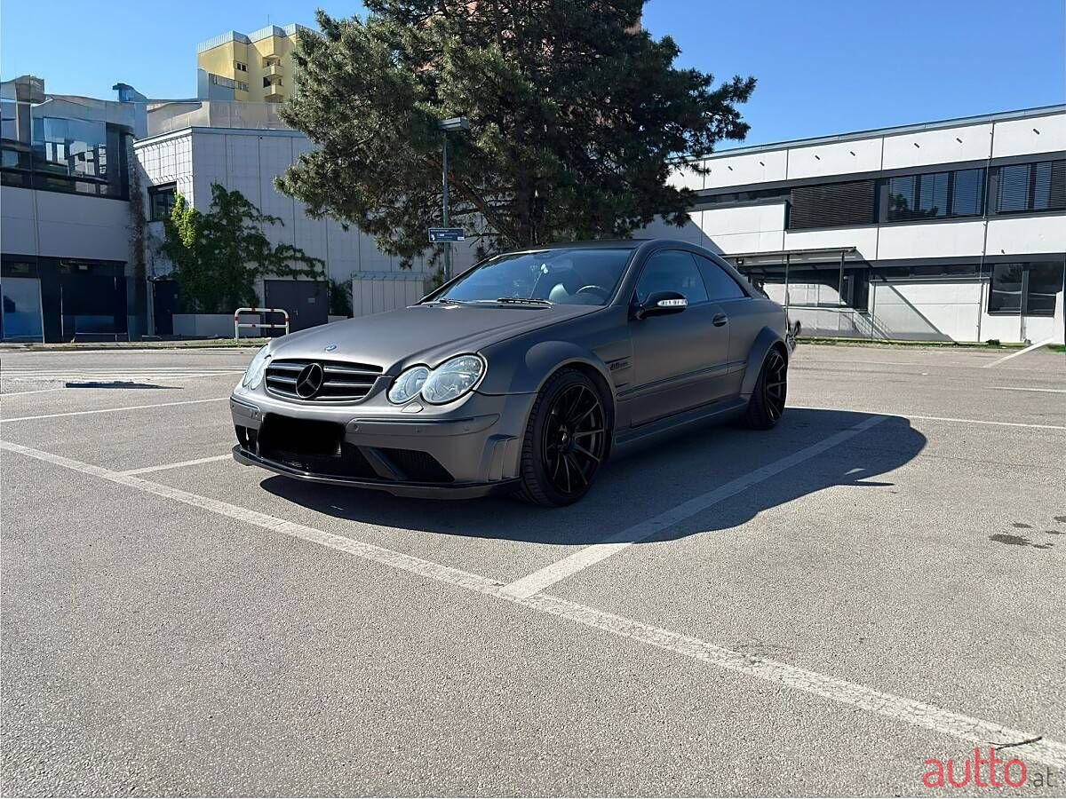 2005' Mercedes-Benz Clk-Klasse photo #1