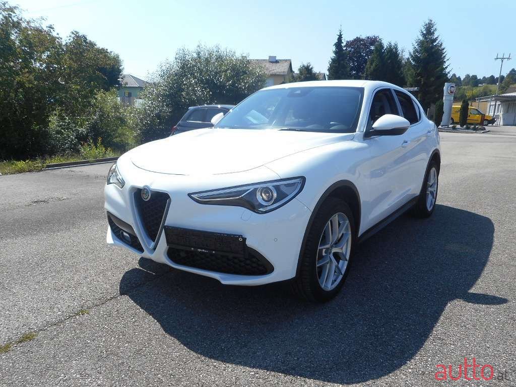 2020' Alfa Romeo Stelvio photo #1