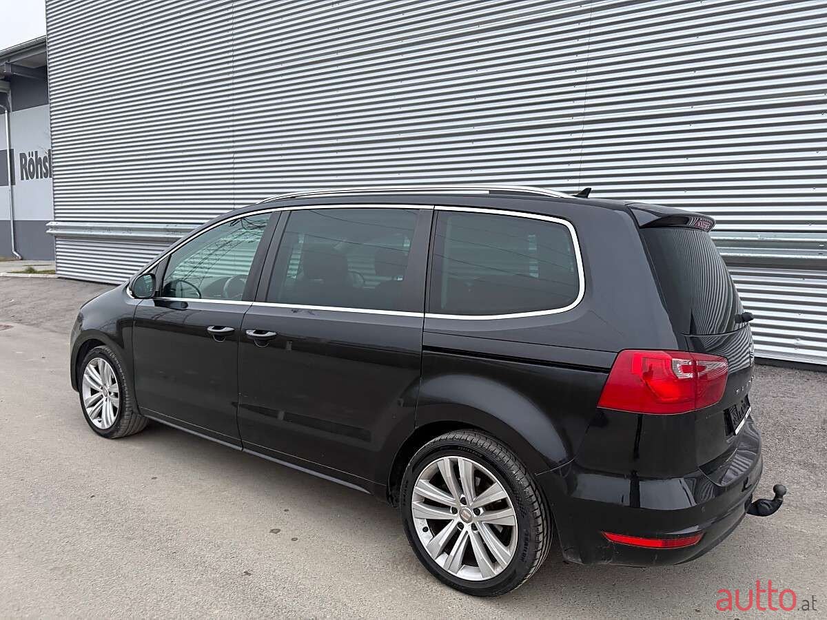 2013' SEAT Alhambra photo #4