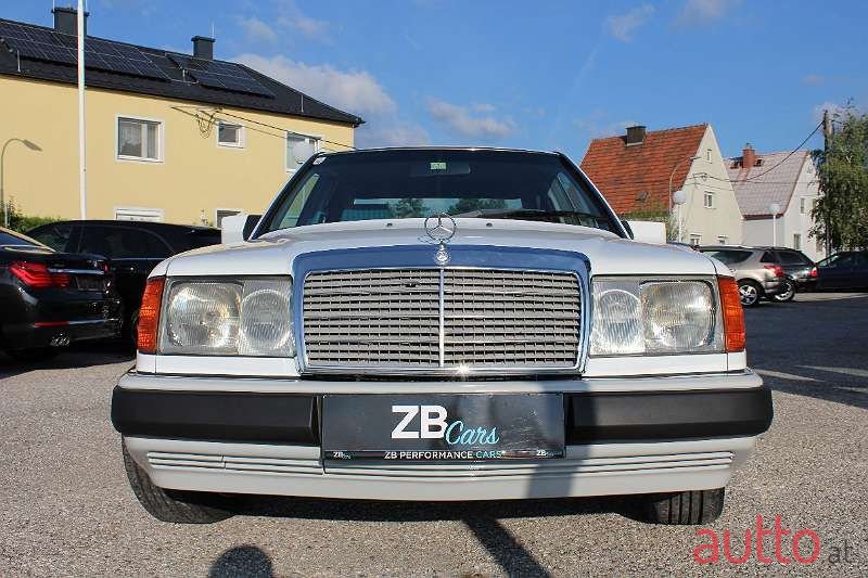 1991' Mercedes-Benz E-Klasse photo #3