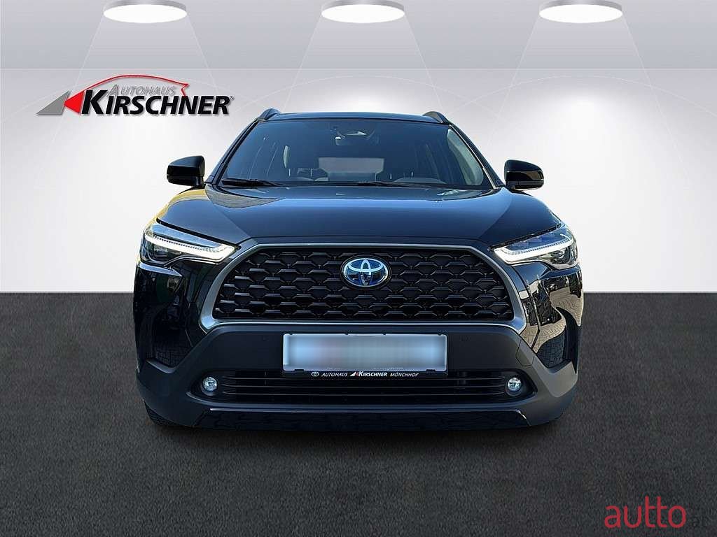 2024' Toyota Corolla Cross photo #2