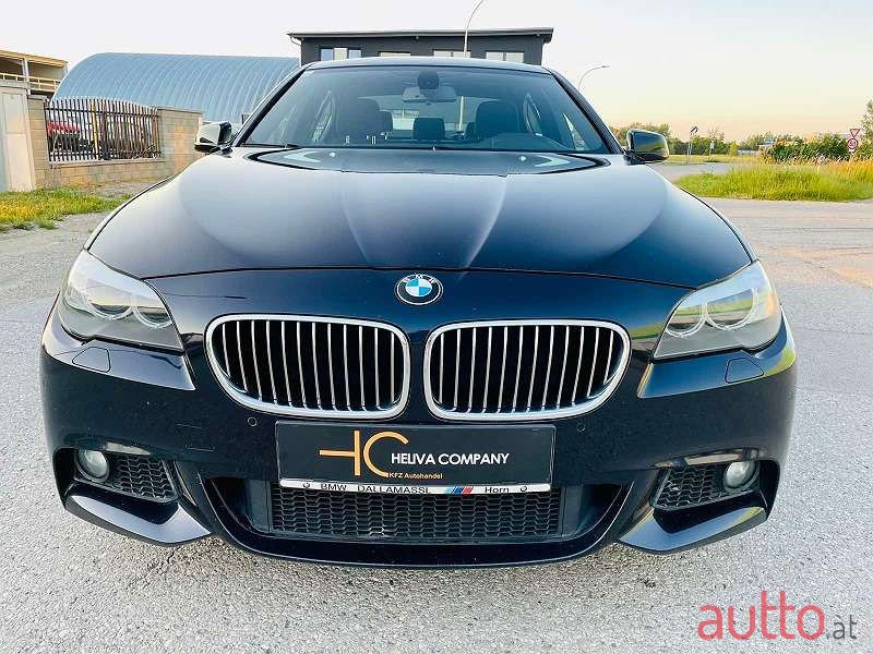 2011' BMW 5Er-Reihe photo #2