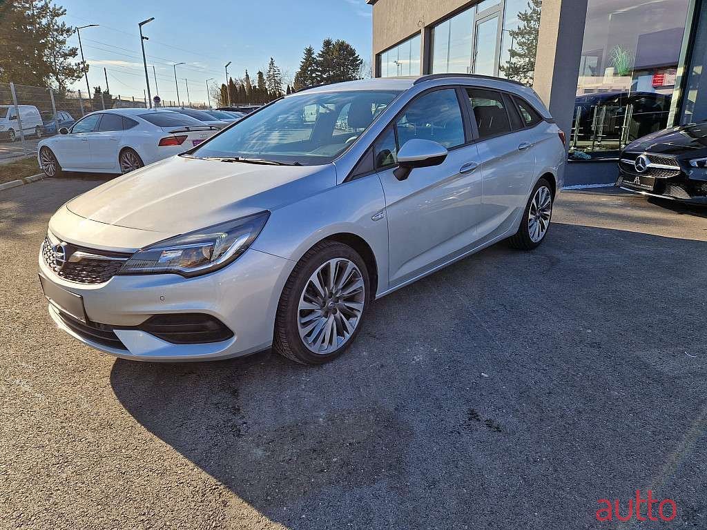 2021' Opel Astra photo #3