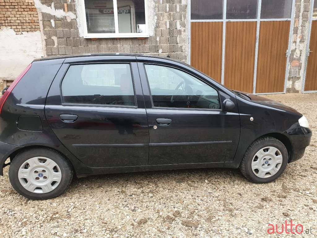 2005' Fiat Punto photo #5