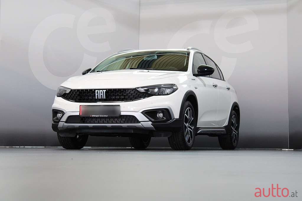 2022' Fiat Tipo photo #2