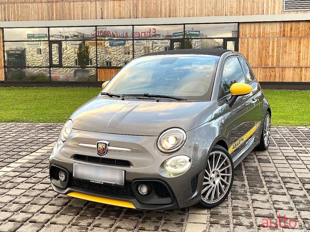 2018' Fiat 500 Abarth photo #3
