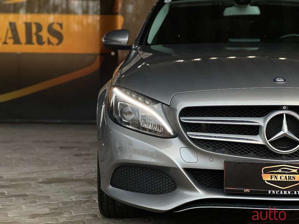2015' Mercedes-Benz C-Klasse photo #4