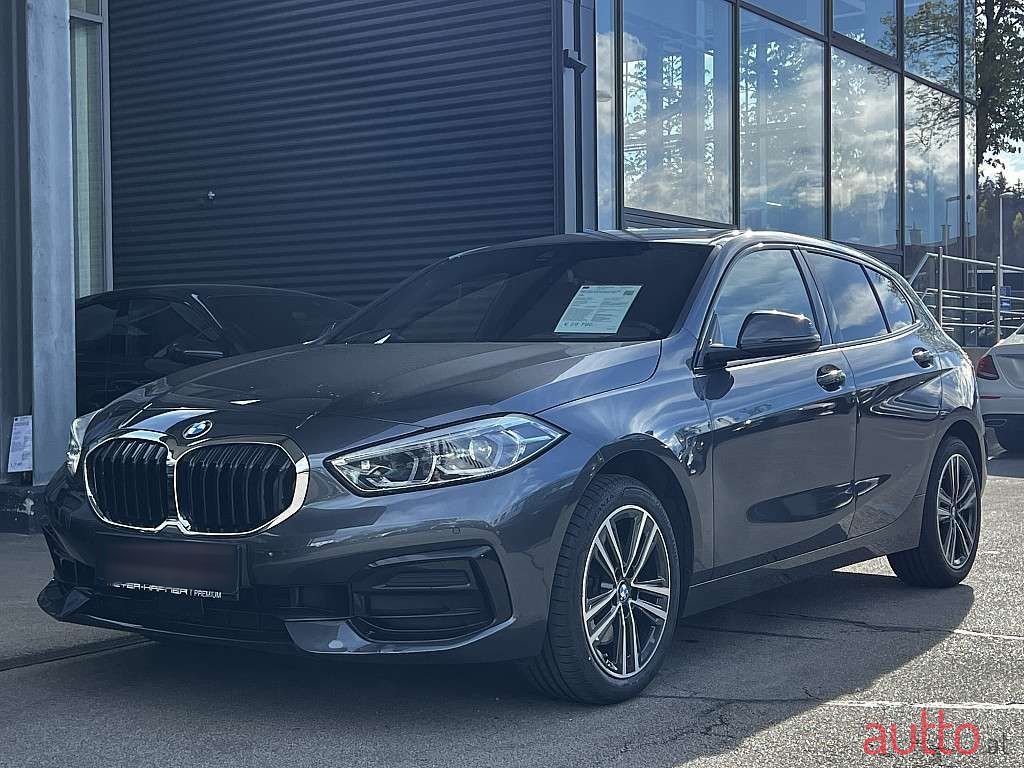 2021' BMW 1Er-Reihe photo #2