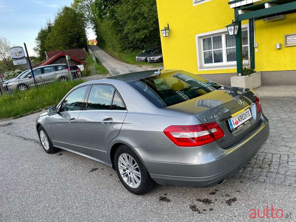 2010' Mercedes-Benz E-Klasse photo #4