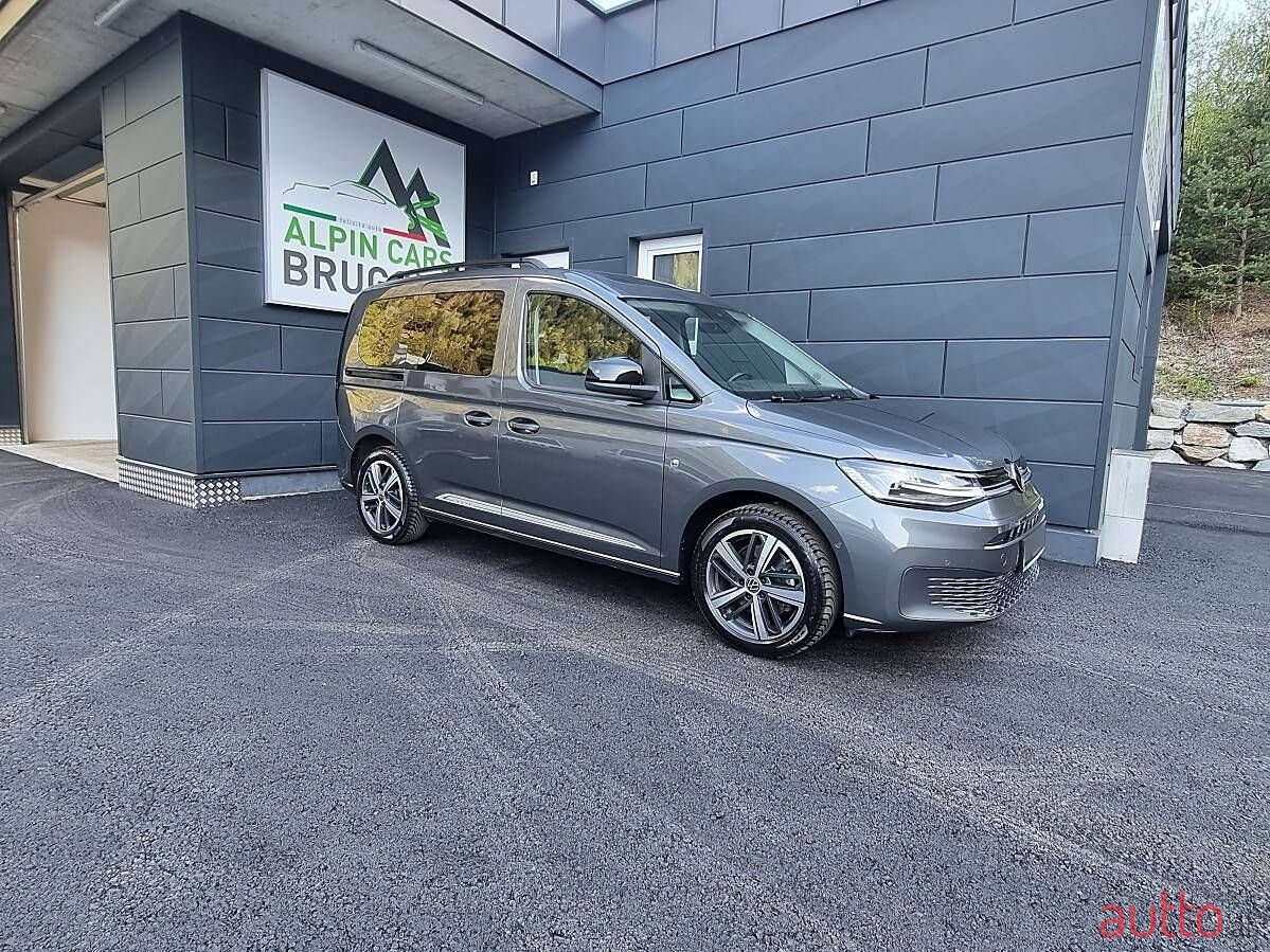 2021' Volkswagen Caddy photo #2