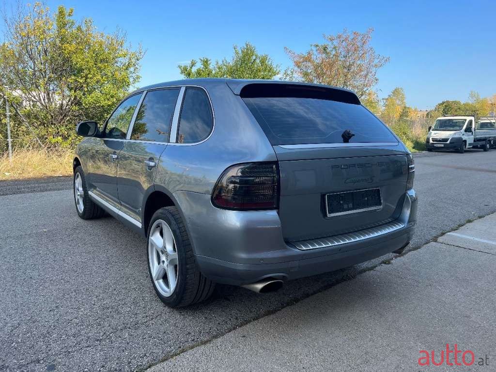 2006' Porsche Cayenne photo #6