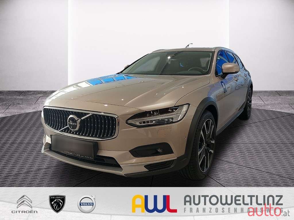 2023' Volvo V90 photo #1
