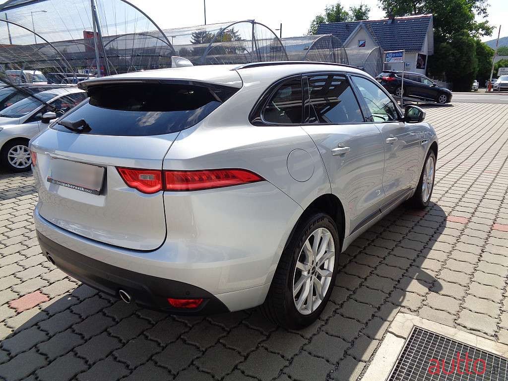 2018' Jaguar F-Pace photo #3
