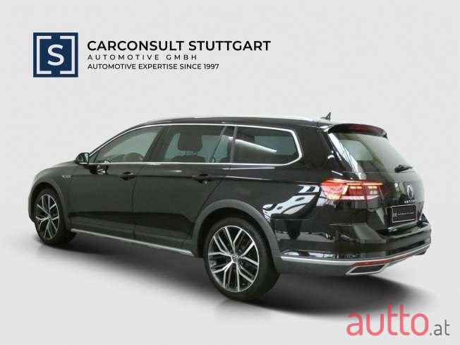 2020' Volkswagen Passat photo #4