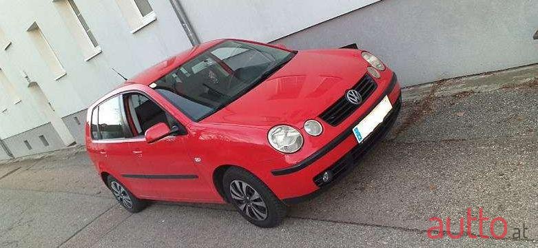 2004' Volkswagen Polo photo #1