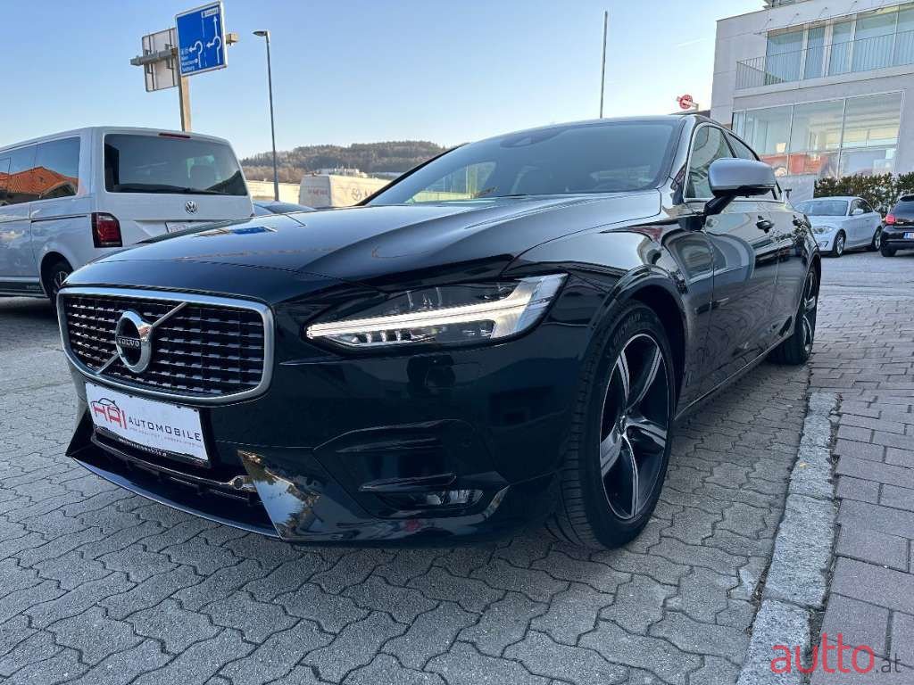2017' Volvo S90 photo #6