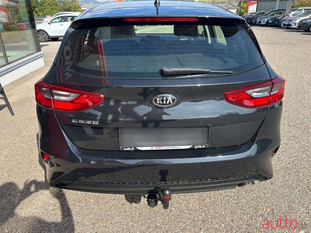 2019' Kia Ceed photo #6
