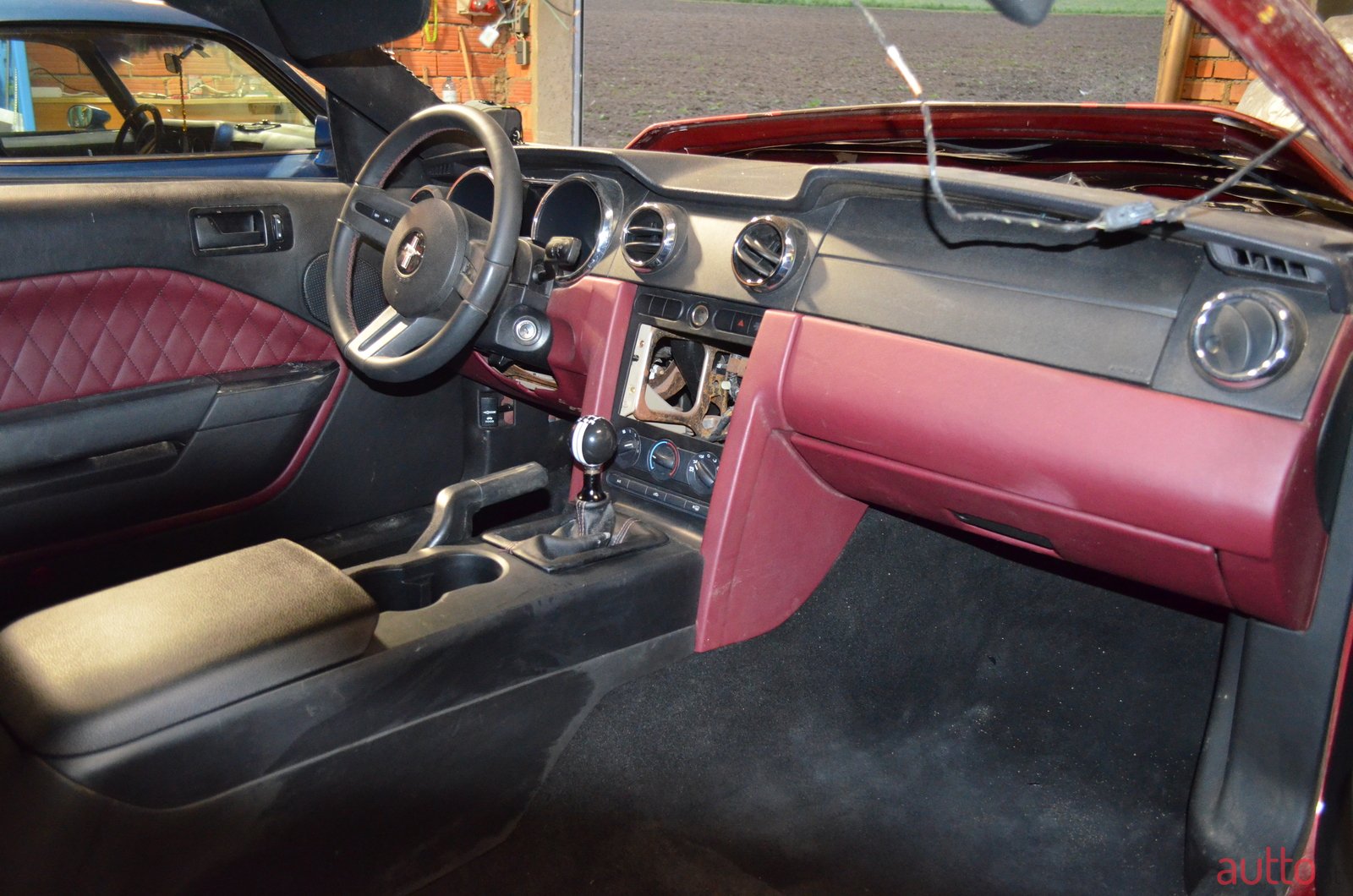 2005' Ford Mustang Ford Mustang 4.0L Manuell photo #2