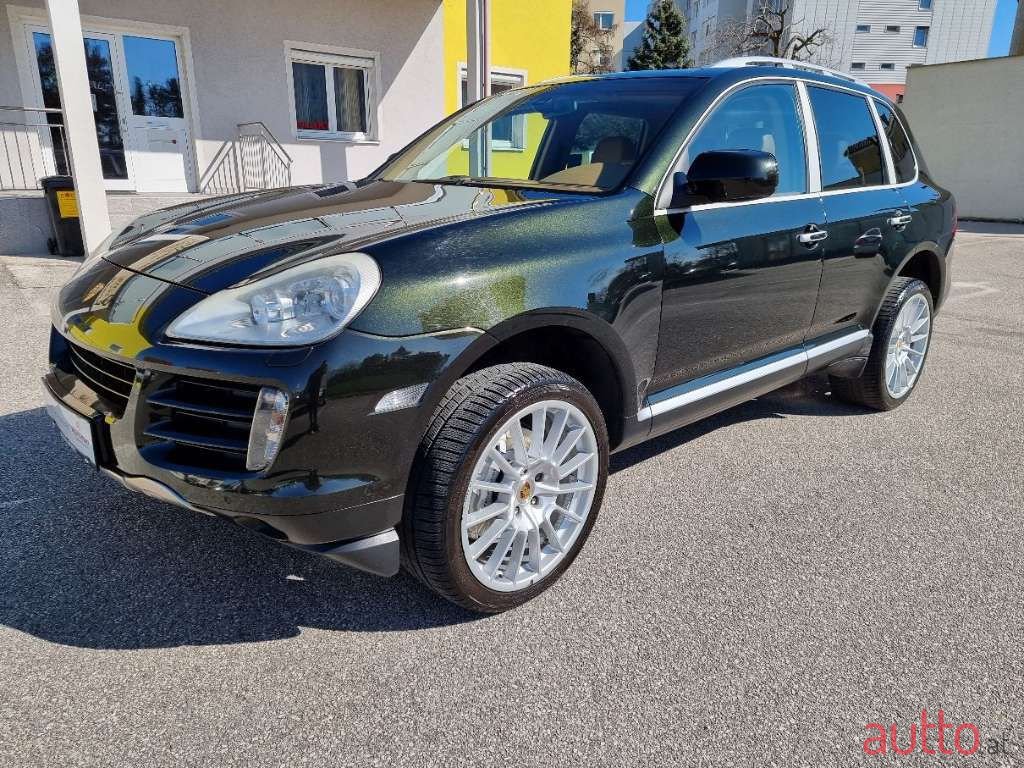 2008' Porsche Cayenne photo #1