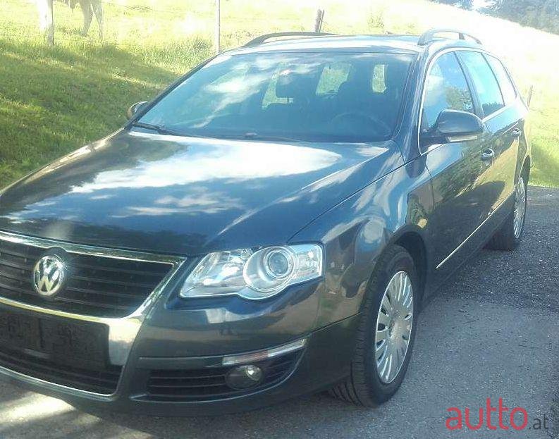 2010' Volkswagen Passat photo #1