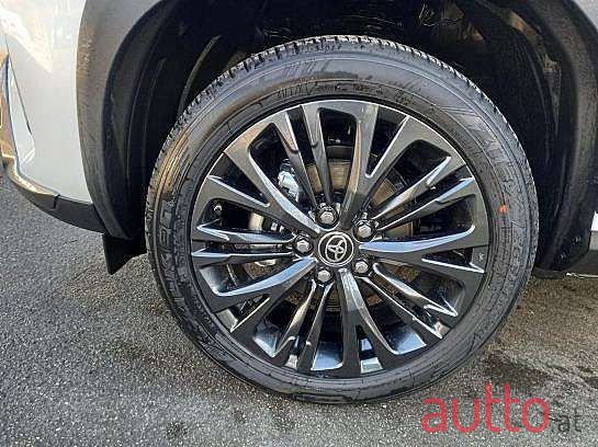 2023' Toyota Yaris Cross photo #1