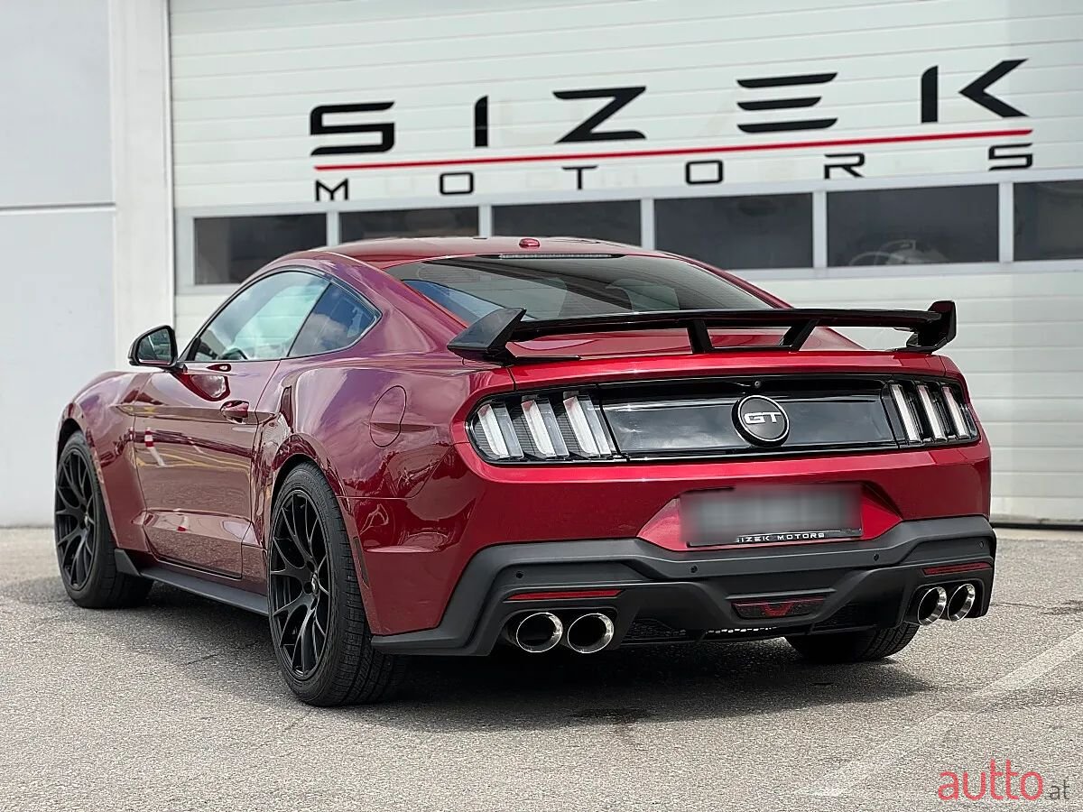 2017' Ford Mustang photo #3