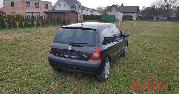 2004' Renault Clio photo #2